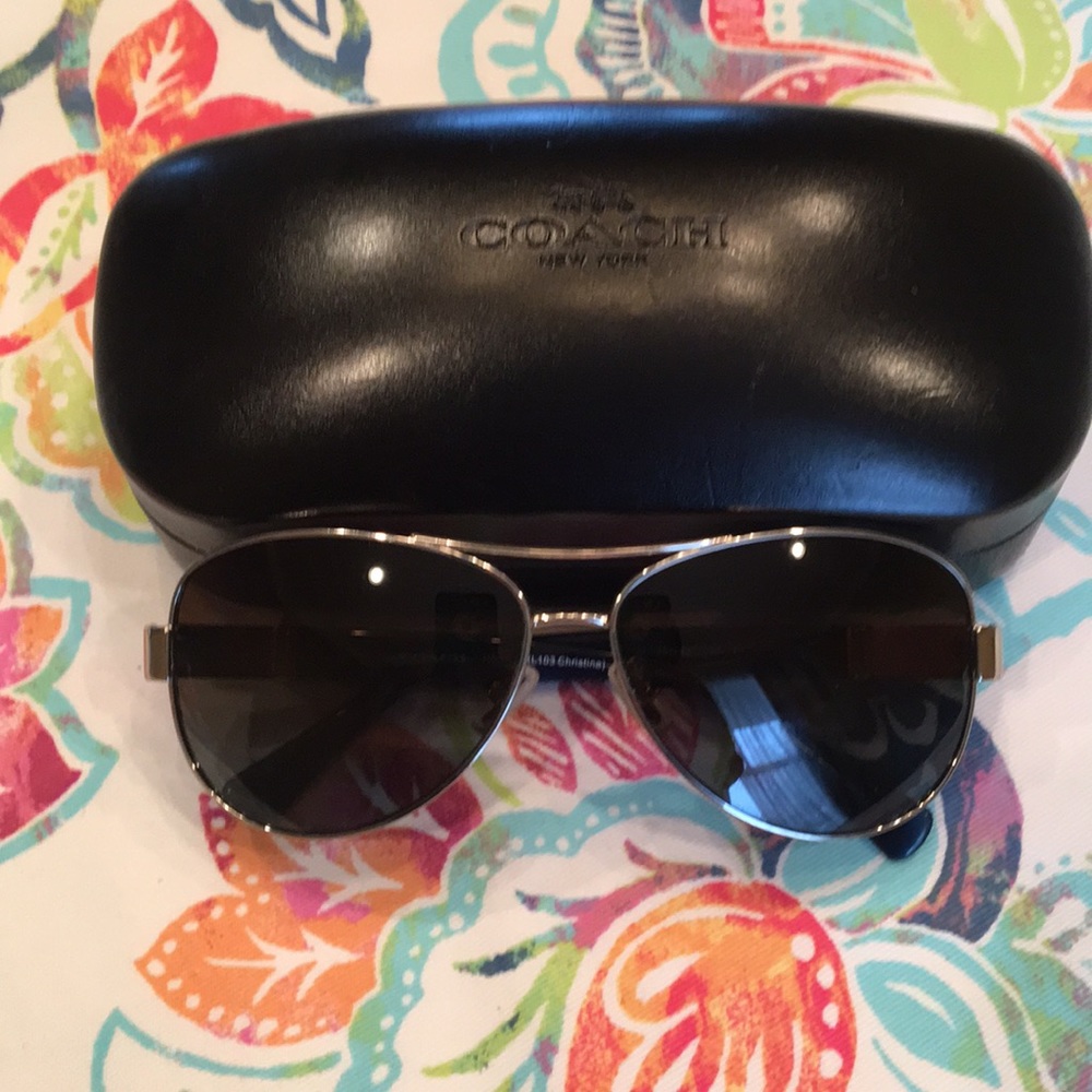 Coach avatar glasses